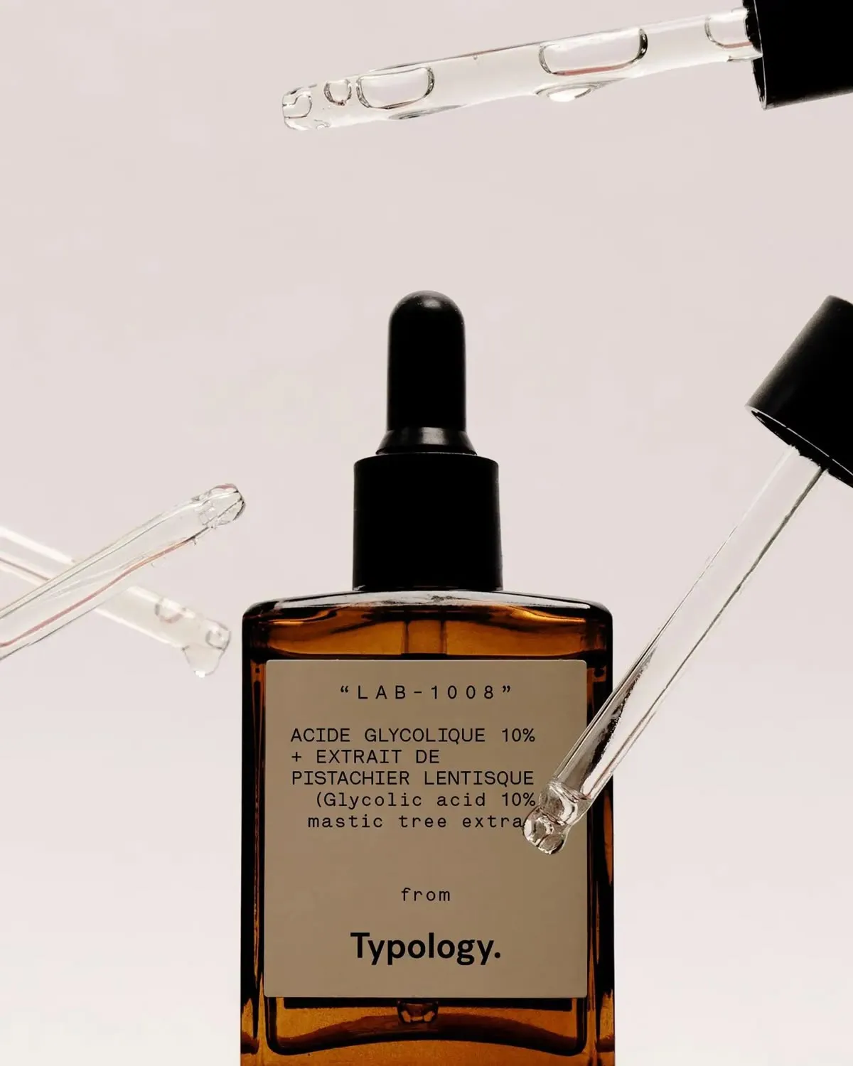Botanical serum bottle